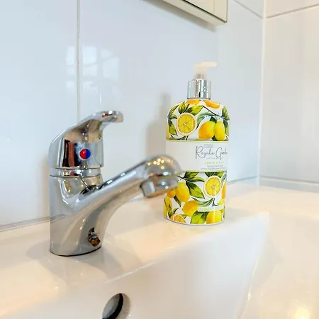 Koeienstal アパート *