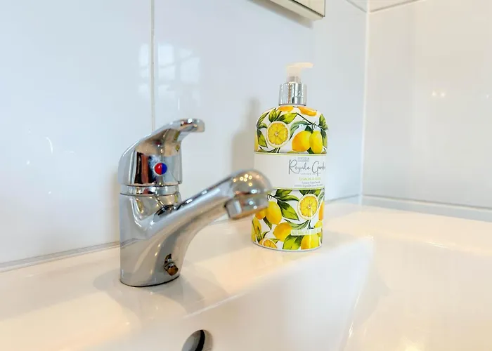 Koeienstal Apartman *